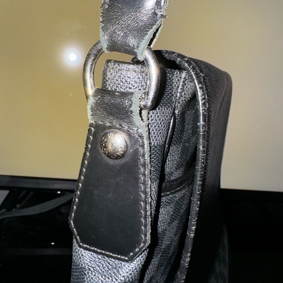 Louis Vuittion Daniel MM messenger - Picture 13 of 16